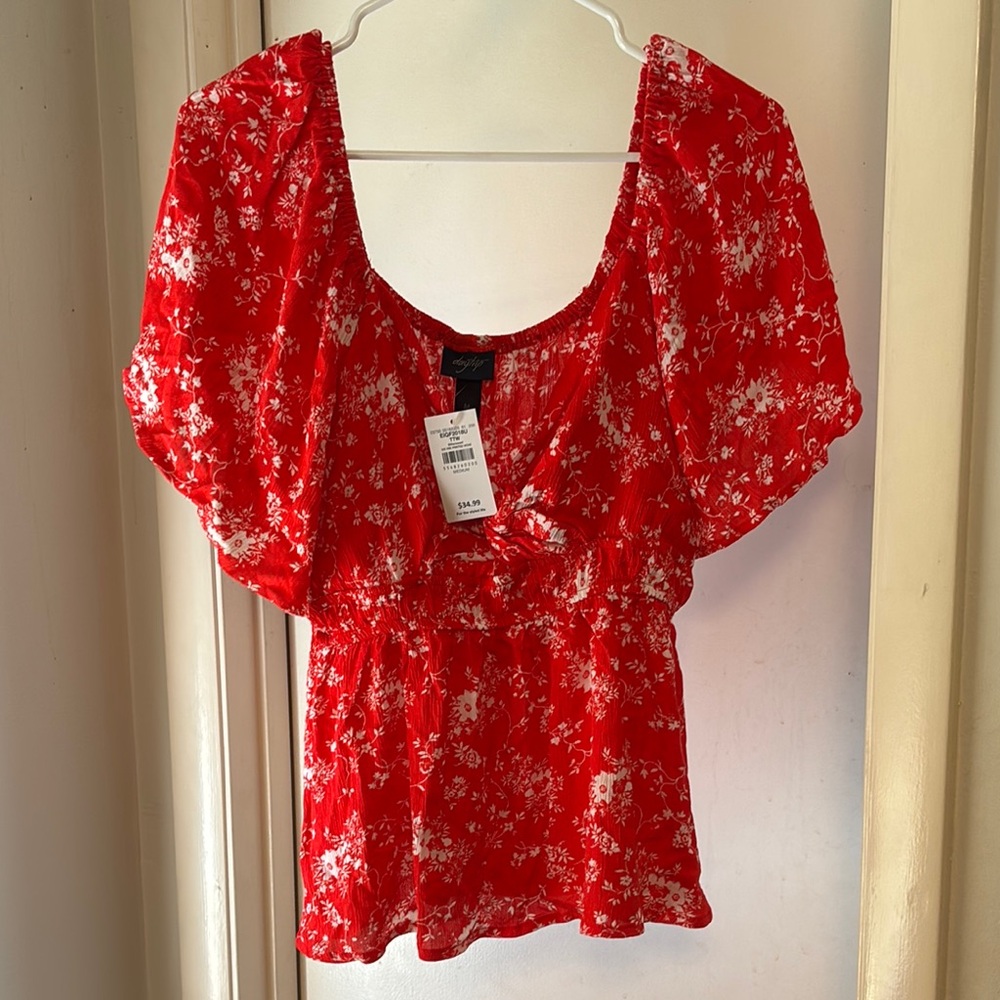 Daytrip Red Flutter Sleeve Ruffled Blouse